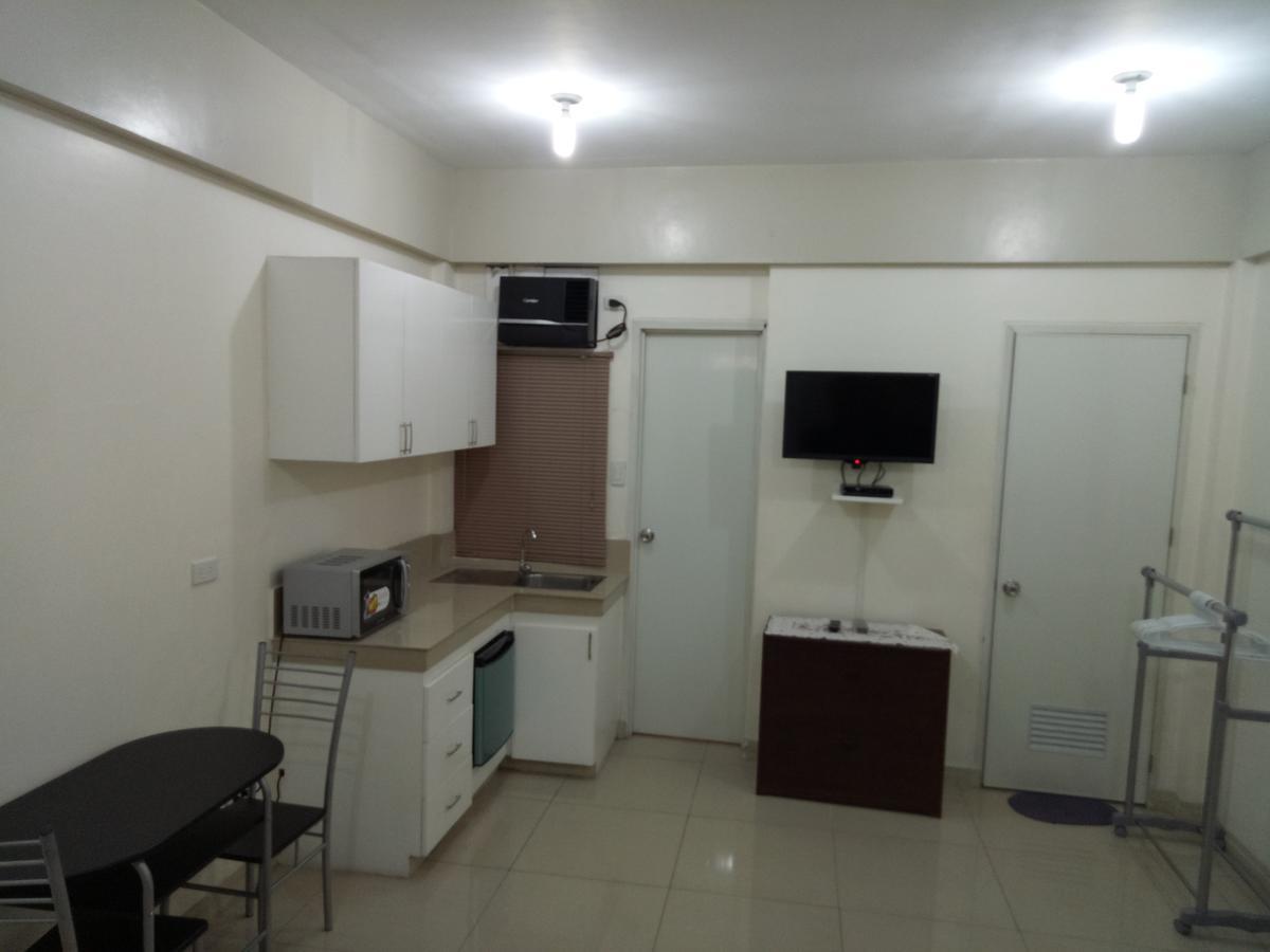 Residencia San Vicente - Pasay -Budget Hotel Манила Экстерьер фото