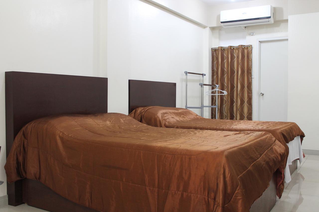 Residencia San Vicente - Pasay -Budget Hotel Манила Экстерьер фото