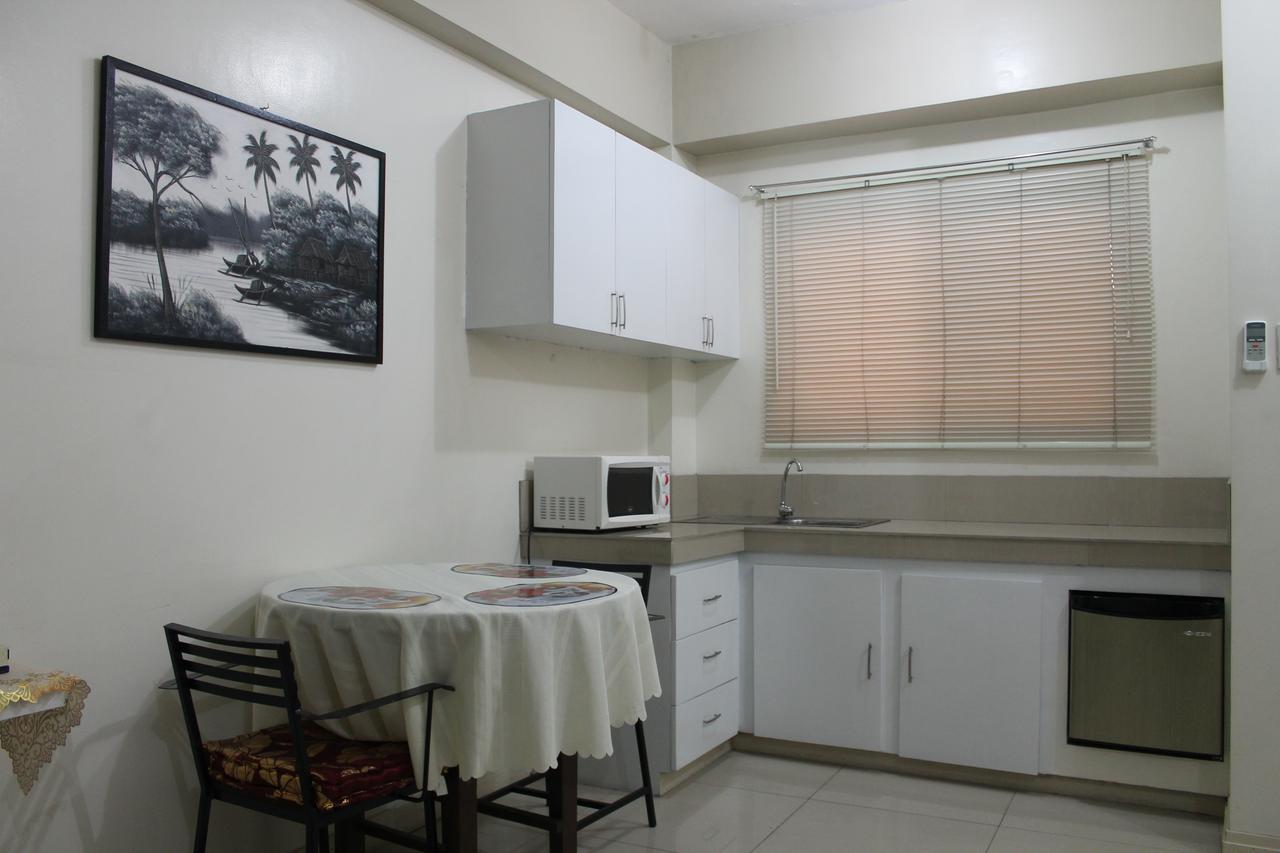 Residencia San Vicente - Pasay -Budget Hotel Манила Экстерьер фото